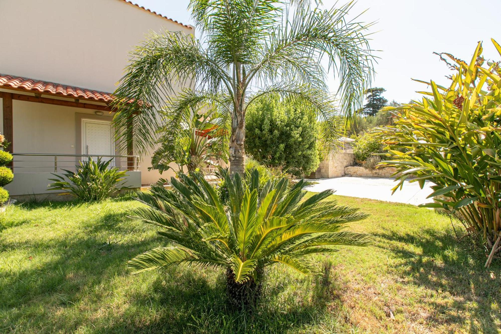 Villa Neaira Vatolakkos  Buitenkant foto