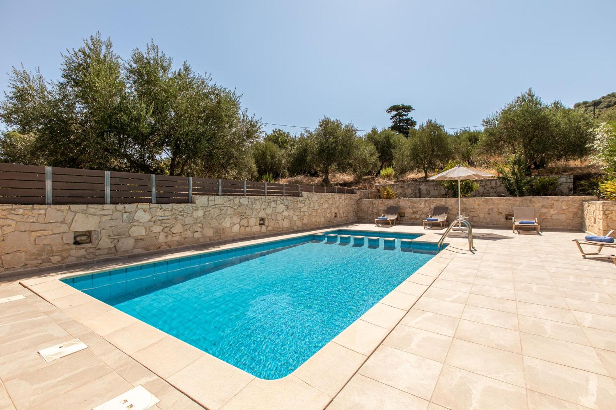 Villa Neaira Vatolakkos  Buitenkant foto