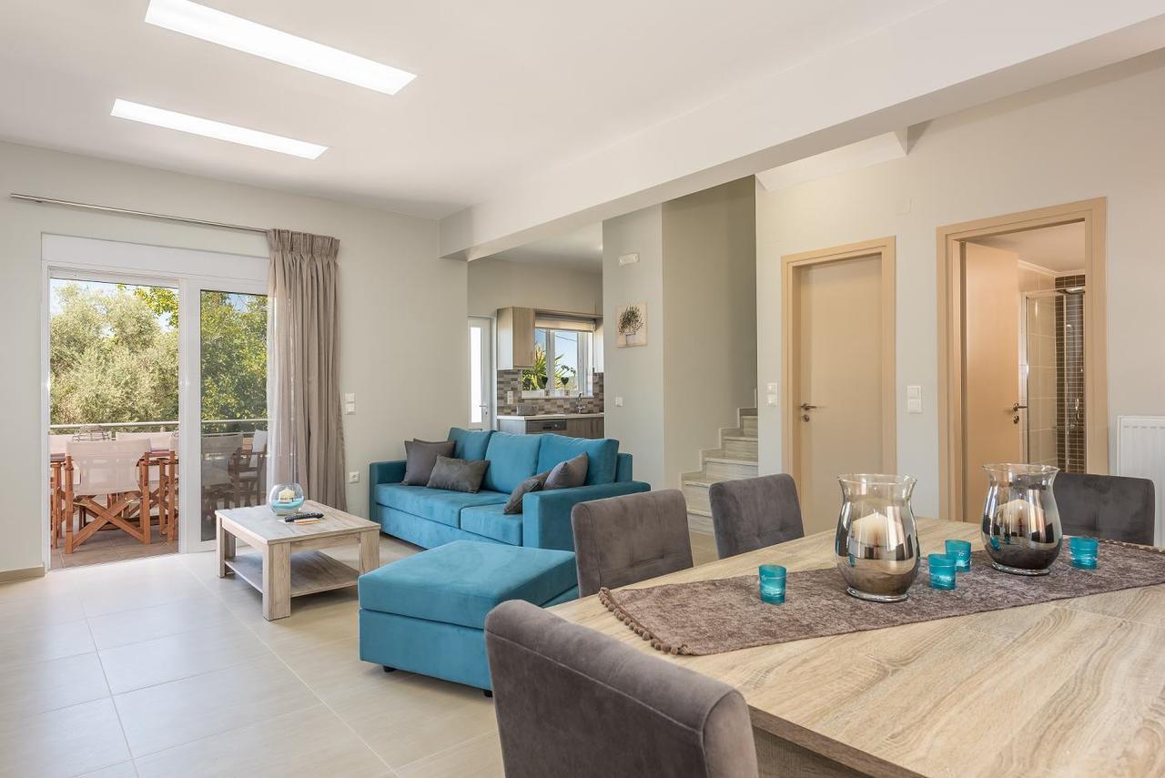 Villa Neaira Vatolakkos  Buitenkant foto