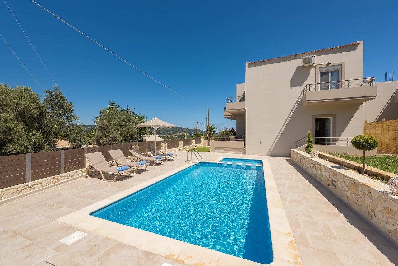 Villa Neaira Vatolakkos  Buitenkant foto