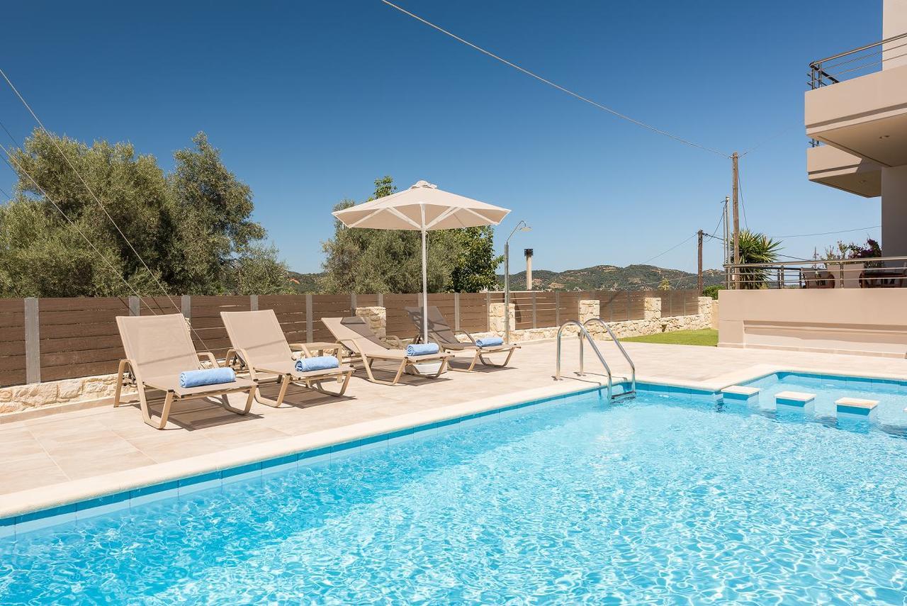 Villa Neaira Vatolakkos  Buitenkant foto